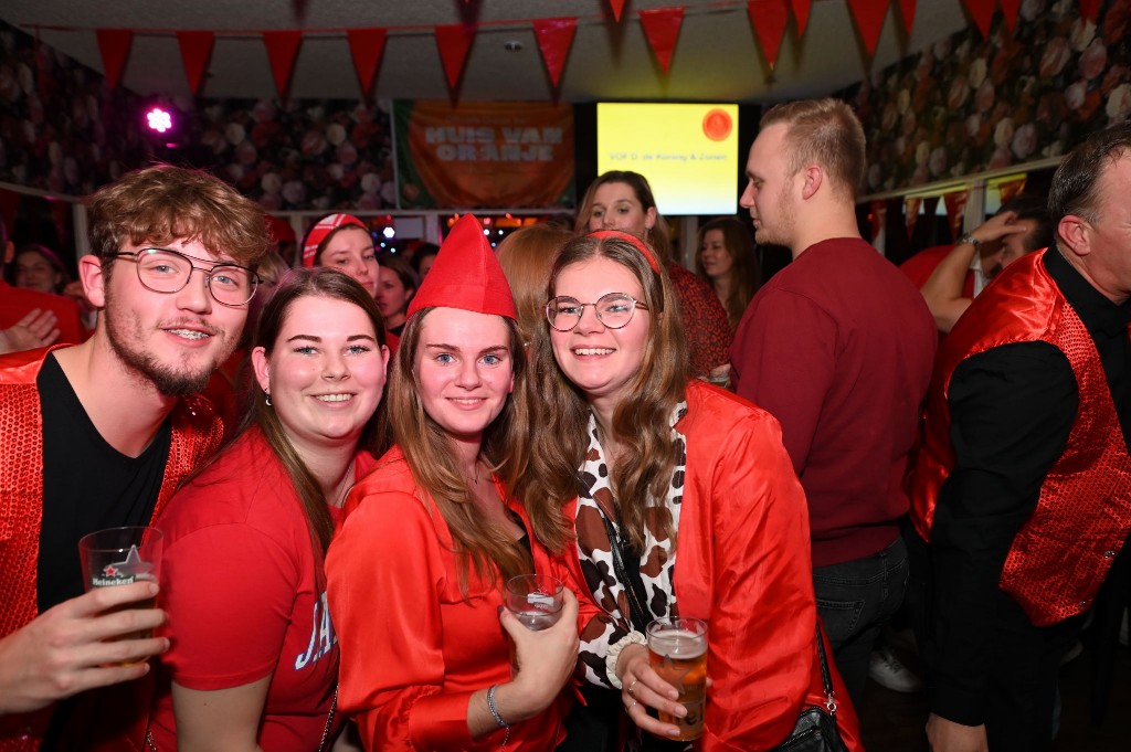 ../Images/Tulpkabouters van hun prins af 189.jpg